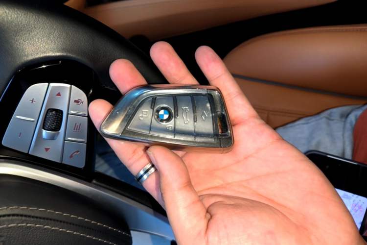 Used BMW 6 Series GT 2021 Updated 630i Luxury Design Package Vehicle Key