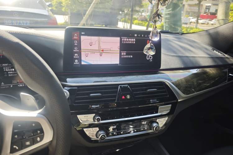 Used BMW 6 Series GT 2022 630i M Sport Package Audio And AC Panel