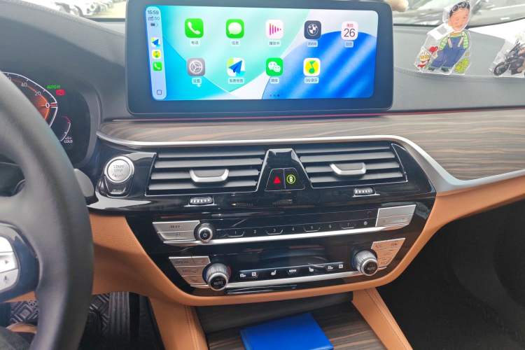 Used BMW 6 Series GT 2022 630i M Sport Package Audio And AC Panel