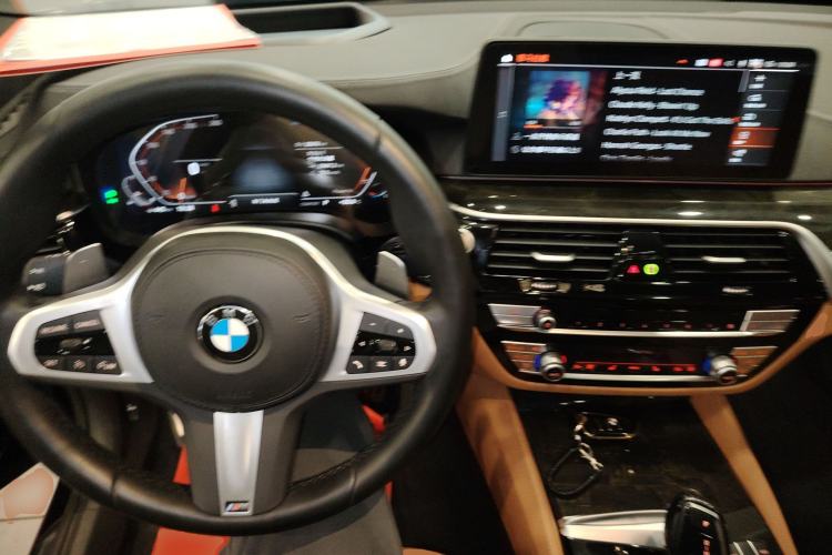 Used BMW 6 Series GT 2022 630i M Sport Package Center Console