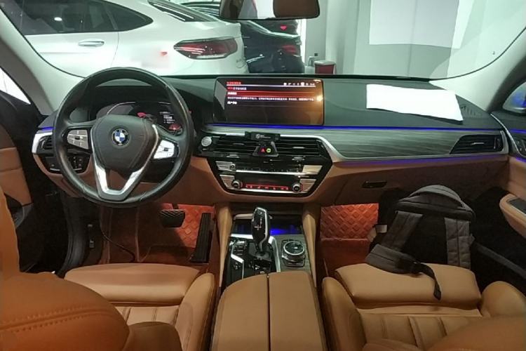 Used BMW 6 Series GT 2022 630i Luxury Design Package Center Console