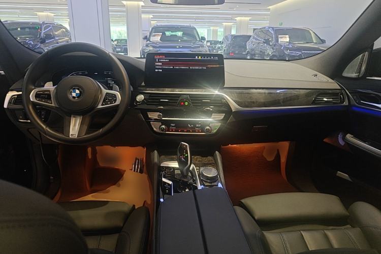 Used BMW 6 Series GT 2022 630i M Sport Package Center Console