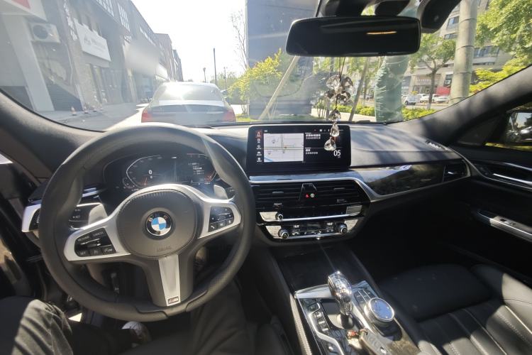 Used BMW 6 Series GT 2022 630i M Sport Package Center Console