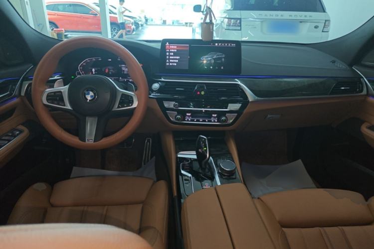 Used BMW 6 Series GT 2022 630i M Sport Package Center Console