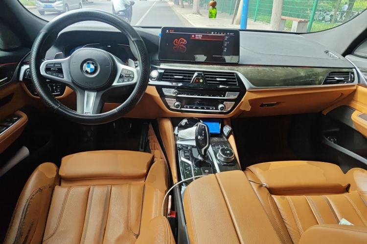 Used BMW 6 Series GT 2022 630i M Sport Package Center Console