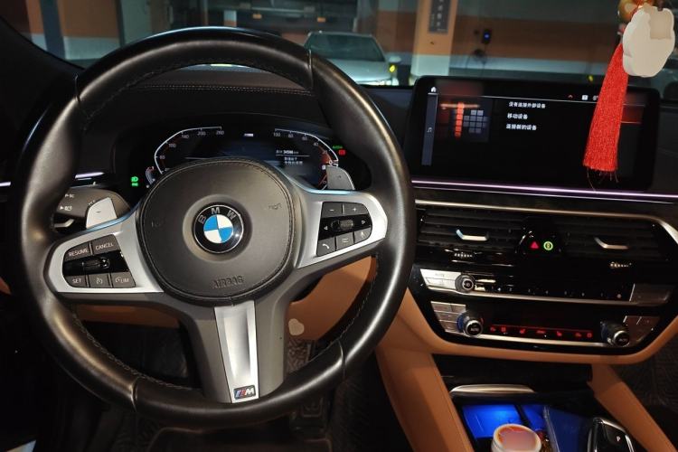 Used BMW 6 Series GT 2022 630i M Sport Package Center Console