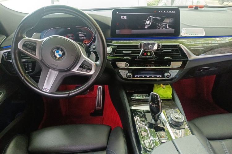 Used BMW 6 Series GT 2022 630i M Sport Package Center Console