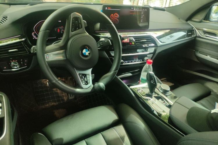 Used BMW 6 Series GT 2022 630i M Sport Package Center Console
