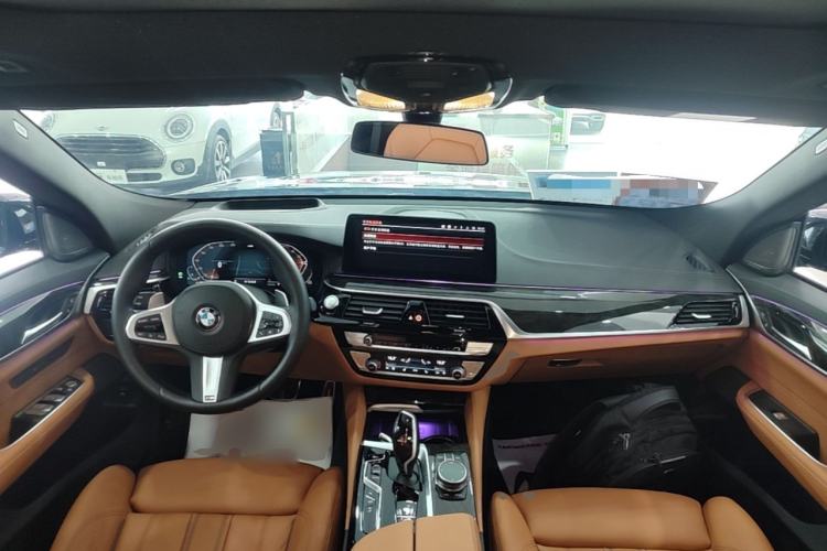 Used BMW 6 Series GT 2022 630i M Sport Package Center Console