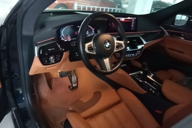Used BMW 6 Series GT 2022 630i M Sport Package Center Console