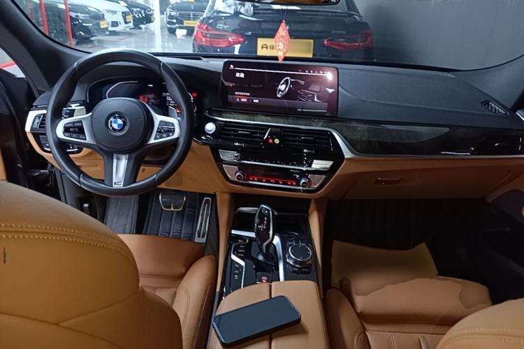 Used BMW 6 Series GT 2022 630i M Sport Package Center Console