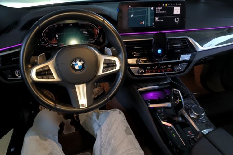Used BMW 6 Series GT 2022 630i M Sport Package Center Console