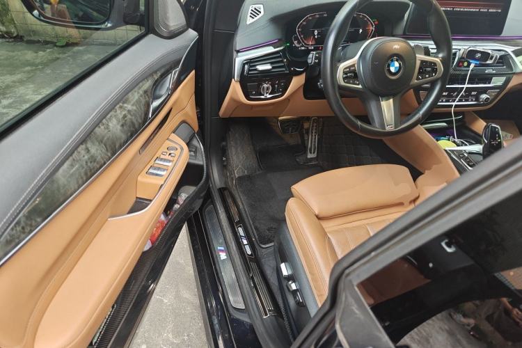 Used BMW 6 Series GT 2022 630i M Sport Package Driver Seat