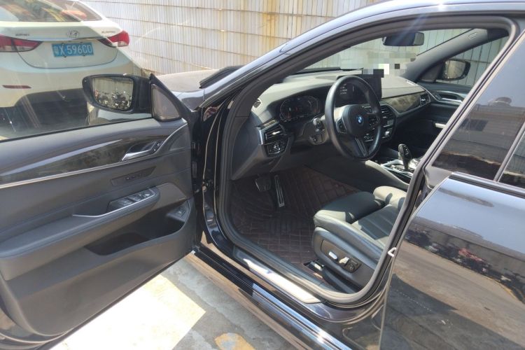 Used BMW 6 Series GT 2022 630i M Sport Package Driver Seat