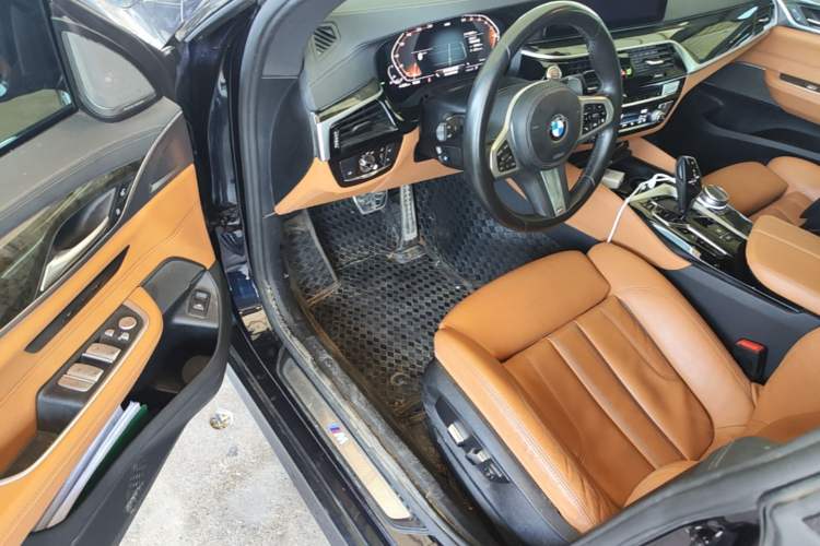 Used BMW 6 Series GT 2022 630i M Sport Package Driver Seat