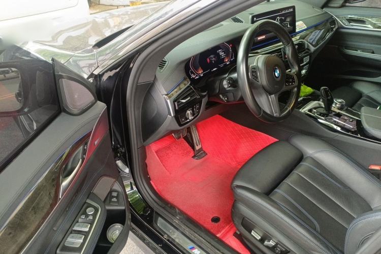 Used BMW 6 Series GT 2022 630i M Sport Package Driver Seat