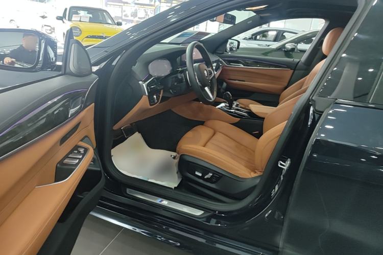 Used BMW 6 Series GT 2022 630i M Sport Package Driver Seat