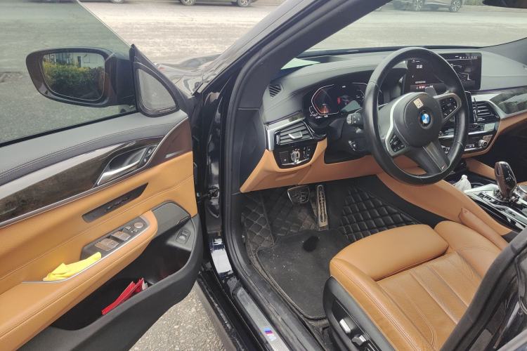 Used BMW 6 Series GT 2022 630i M Sport Package Driver Seat