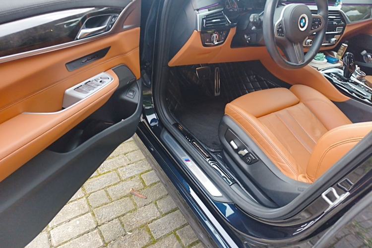 Used BMW 6 Series GT 2022 630i M Sport Package Driver Seat
