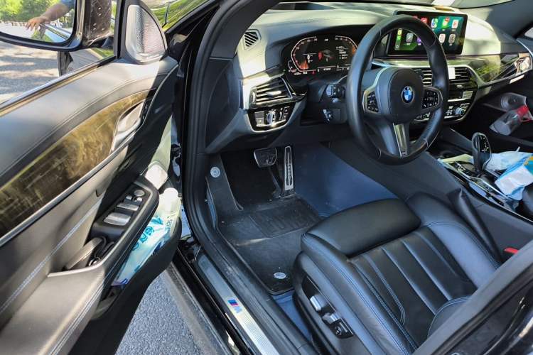 Used BMW 6 Series GT 2022 630i M Sport Package Driver Seat