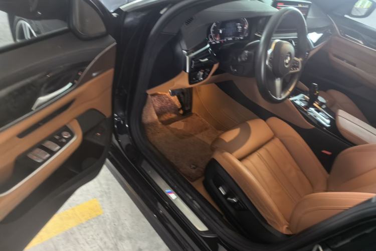 Used BMW 6 Series GT 2022 630i M Sport Package Driver Seat