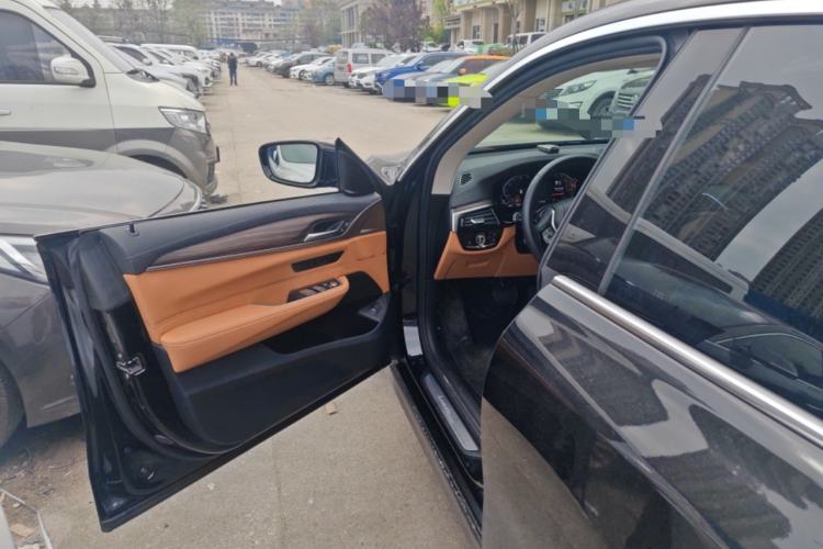 Used BMW 6 Series GT 2022 630i M Sport Package Driver Seat