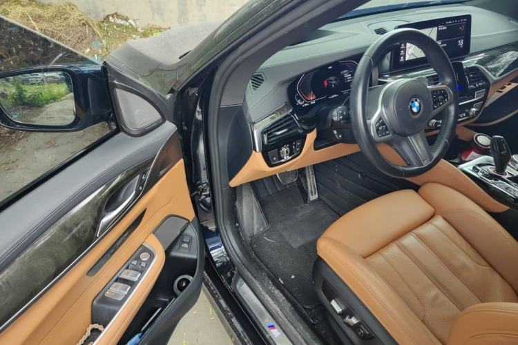 Used BMW 6 Series GT 2022 630i M Sport Package Driver Seat