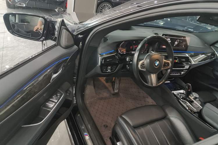 Used BMW 6 Series GT 2022 630i M Sport Package Driver Seat