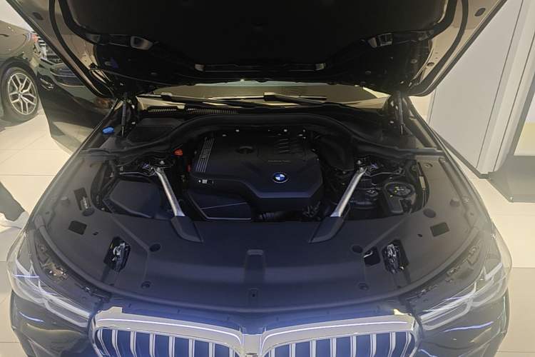 Used BMW 6 Series GT 2022 630i M Sport Package Engine Bay