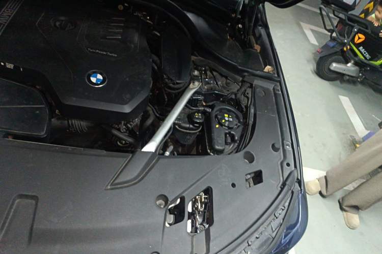 Used BMW 6 Series GT 2022 630i M Sport Package Engine Bay Left