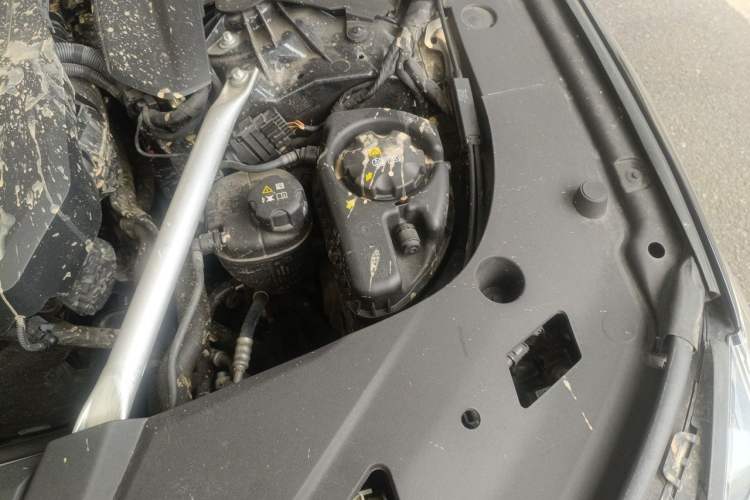 Used BMW 6 Series GT 2022 630i M Sport Package Engine Bay Left