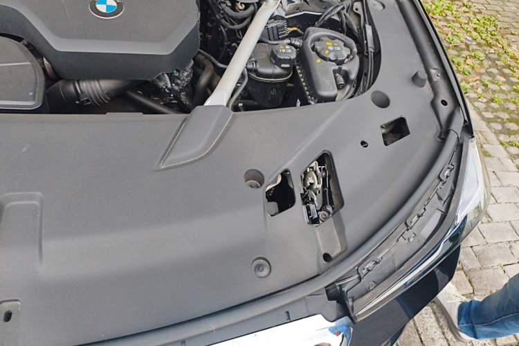 Used BMW 6 Series GT 2022 630i M Sport Package Engine Bay Left