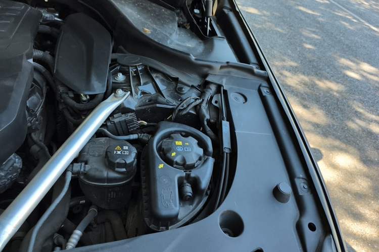 Used BMW 6 Series GT 2022 630i M Sport Package Engine Bay Left