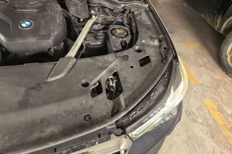 Used BMW 6 Series GT 2022 630i M Sport Package Engine Bay Left