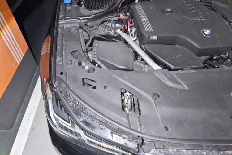Used BMW 6 Series GT 2022 630i Luxury Design Package Engine Bay Right
