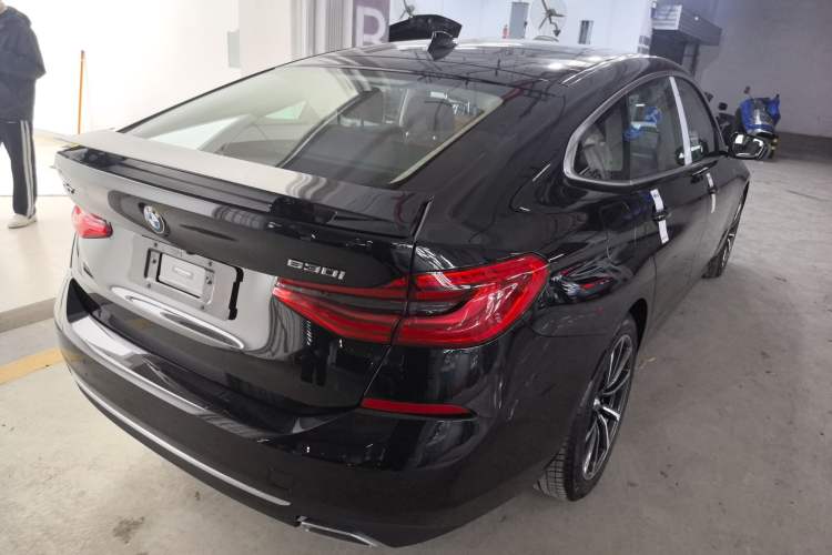 Used BMW 6 Series GT 2022 630i Luxury Design Package Exterior 3