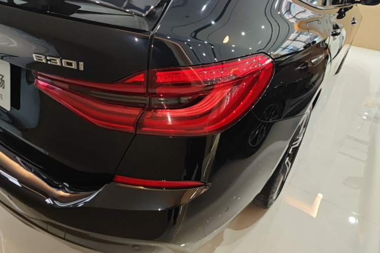 Used BMW 6 Series GT 2022 630i M Sport Package Exterior 3