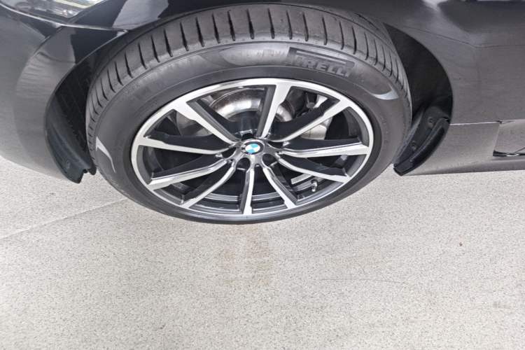 Used BMW 6 Series GT 2022 630i Luxury Design Package Exterior 4