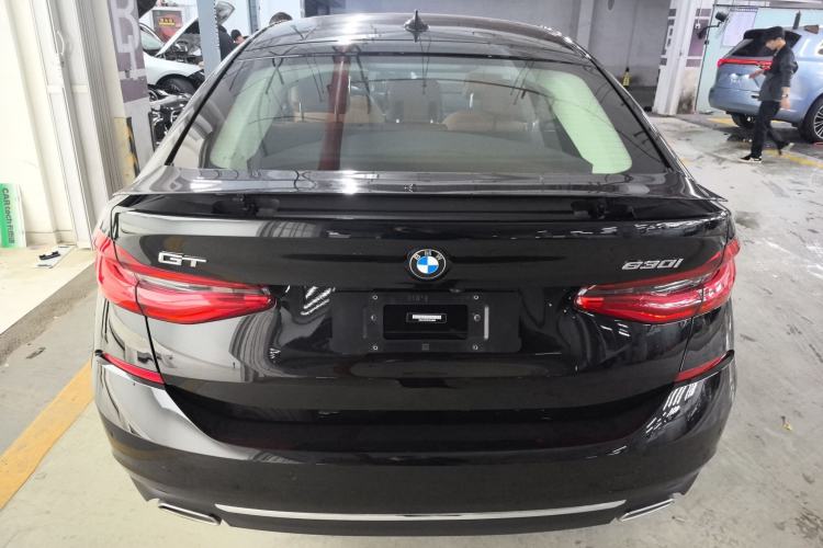 Used BMW 6 Series GT 2022 630i Luxury Design Package Exterior 4