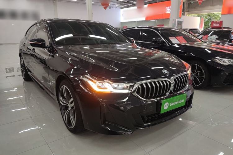 Used BMW 6 Series GT 2022 630i M Sport Package Front Right 45 Deg