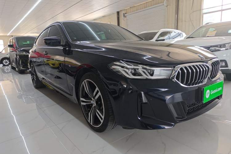Used BMW 6 Series GT 2022 630i M Sport Package Front Right 45 Deg