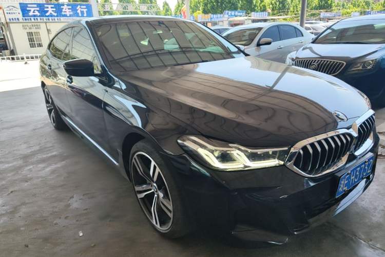Used BMW 6 Series GT 2022 630i M Sport Package Front Right 45 Deg