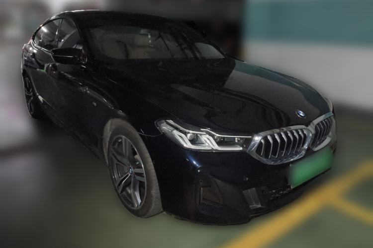 Used BMW 6 Series GT 2022 630i M Sport Package Front Right 45 Deg