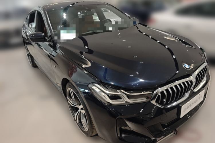 Used BMW 6 Series GT 2022 630i M Sport Package Front Right 45 Deg
