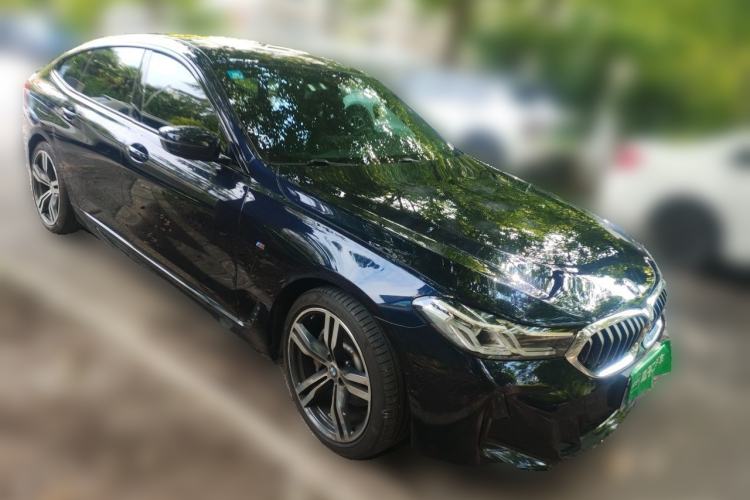 Used BMW 6 Series GT 2022 630i M Sport Package Front Right 45 Deg