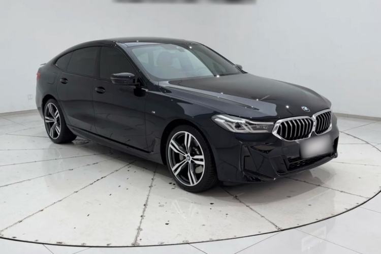 Used BMW 6 Series GT 2022 630i M Sport Package Front Right 45 Deg