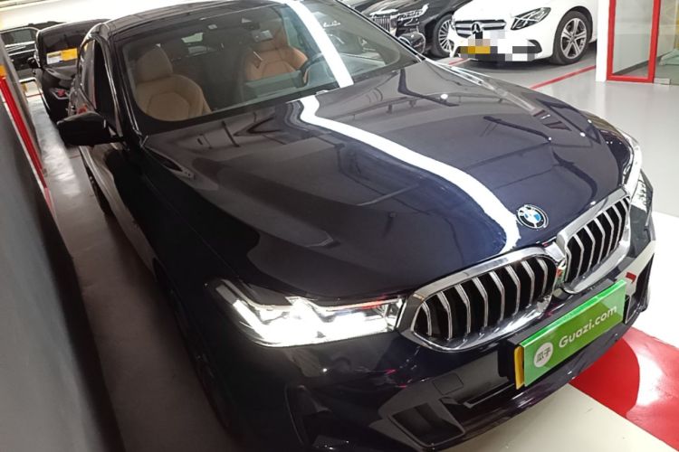 Used BMW 6 Series GT 2022 630i M Sport Package Front Right 45 Deg