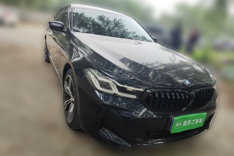 Used BMW 6 Series GT 2022 630i M Sport Package Front Right 45 Deg