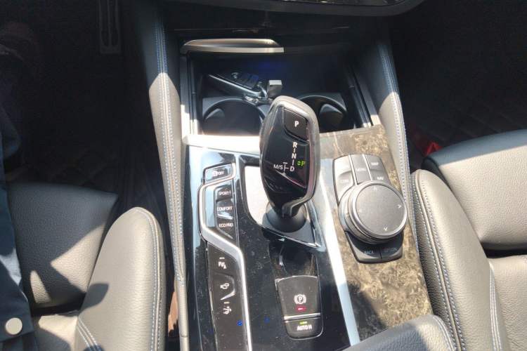 Used BMW 6 Series GT 2022 630i M Sport Package Gear Lever