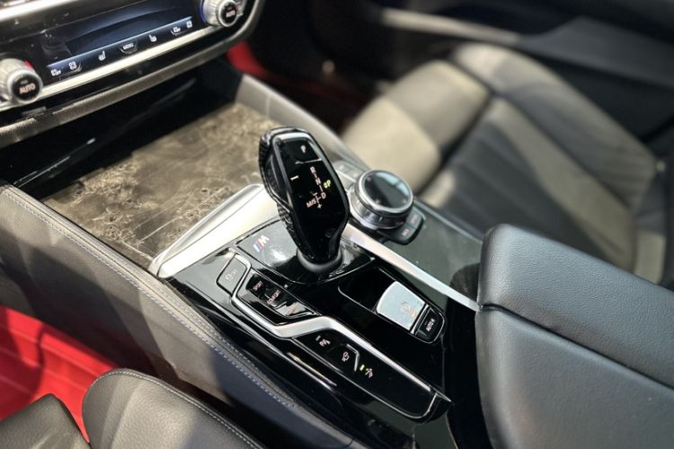 Used BMW 6 Series GT 2022 630i M Sport Package Gear Lever
